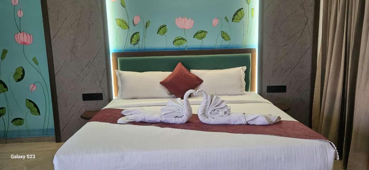 Shree Jalaram Resort Kodae Екстер'єр фото
