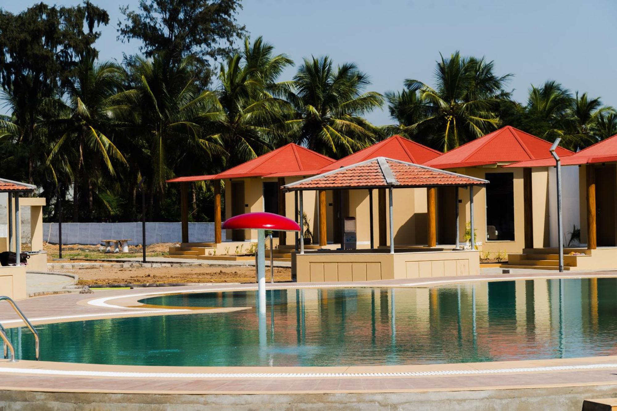 Shree Jalaram Resort Kodae Екстер'єр фото